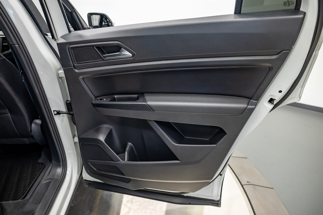 2020 Volkswagen Atlas Cross Sport SE 4Motion - Photo 54 - Springfield, MO 65802