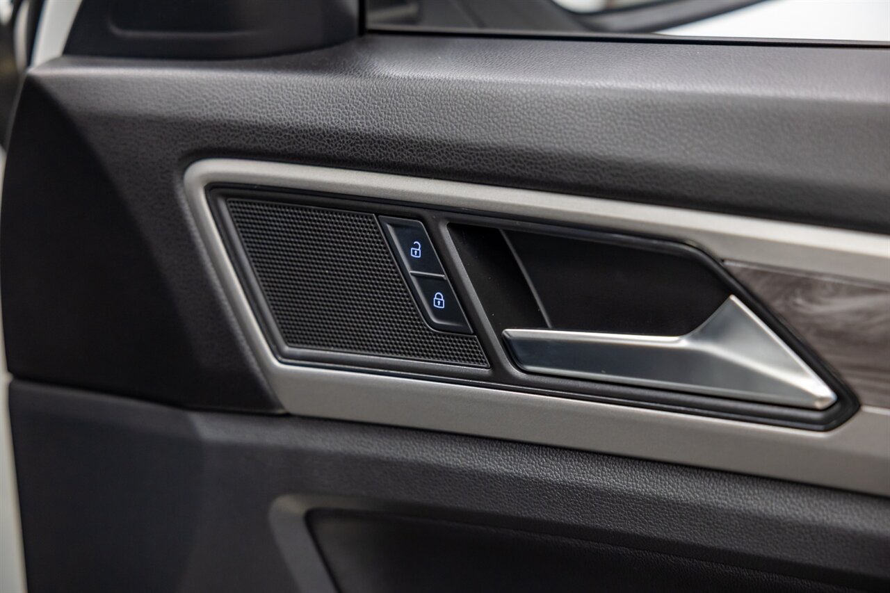 2020 Volkswagen Atlas Cross Sport SE 4Motion - Photo 51 - Springfield, MO 65802