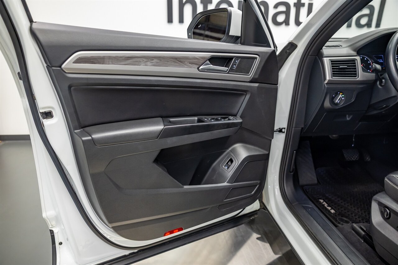 2020 Volkswagen Atlas Cross Sport SE 4Motion - Photo 31 - Springfield, MO 65802