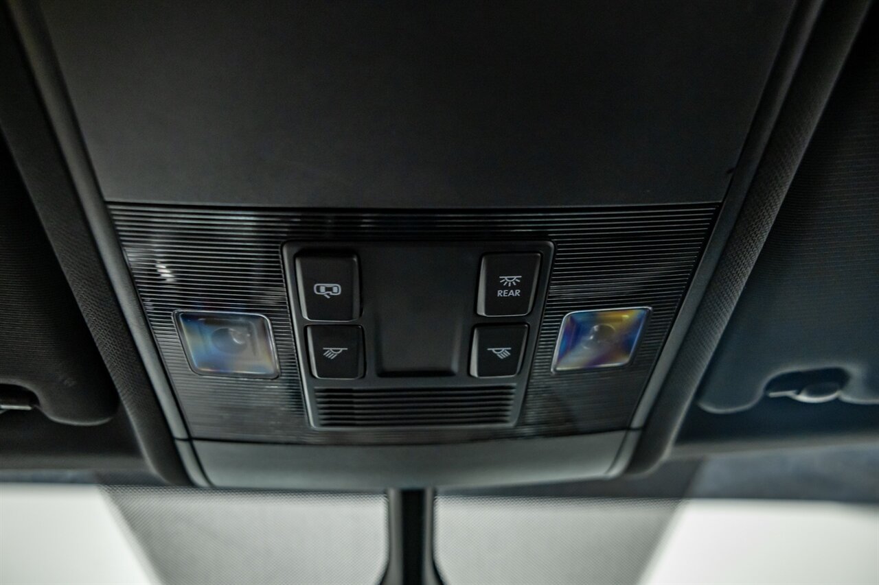 2020 Volkswagen Atlas Cross Sport SE 4Motion - Photo 63 - Springfield, MO 65802
