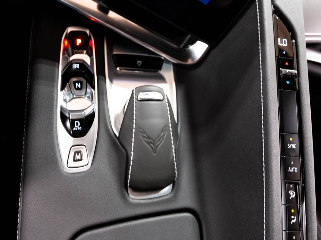 2020 Chevrolet Corvette Stingray   - Photo 20 - Springfield, MO 65802