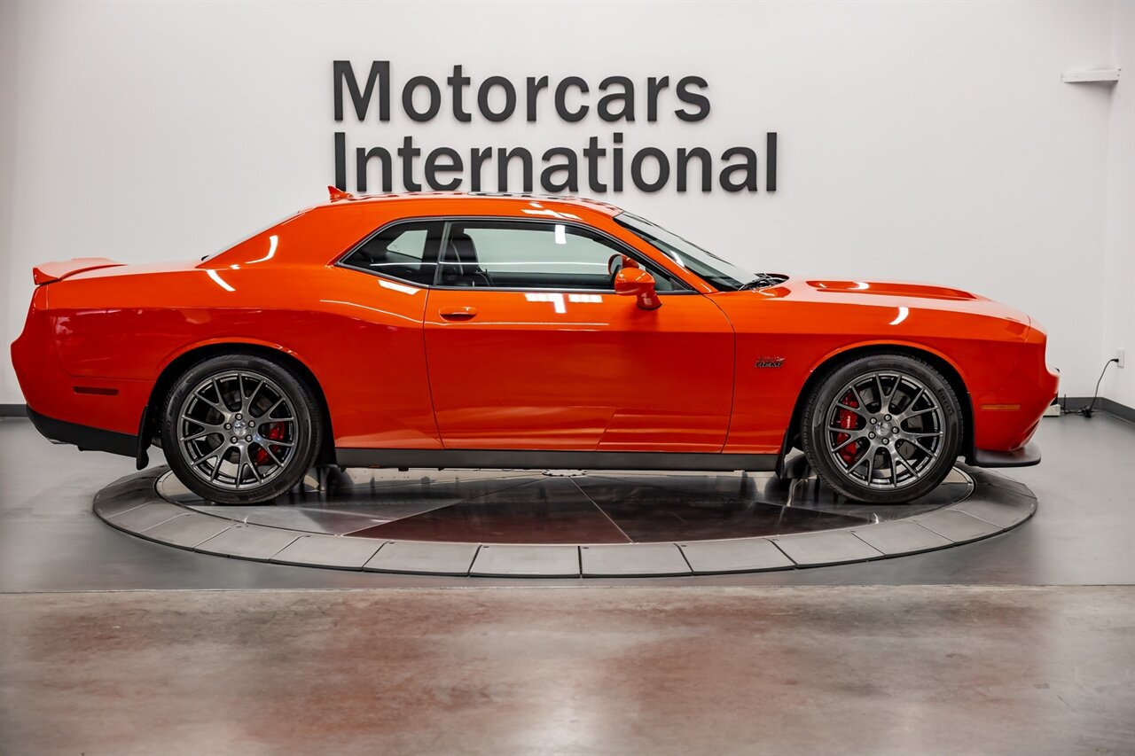 2016 Dodge Challenger SRT 392   - Photo 7 - Springfield, MO 65802