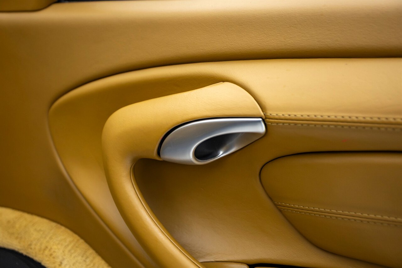 2001 Porsche 911 Carrera   - Photo 35 - Springfield, MO 65802