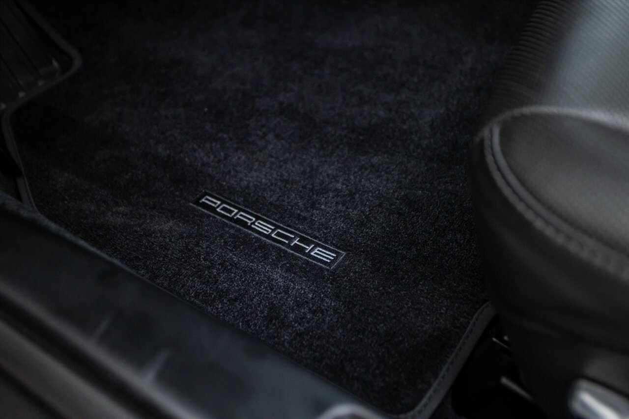 2011 Porsche 911 Turbo S - Photo 36 - Springfield, MO 65802