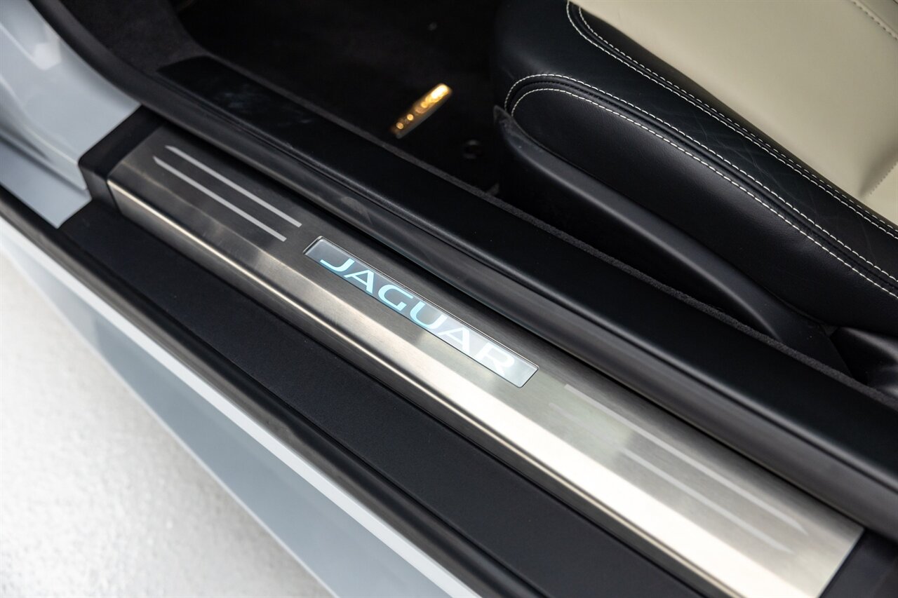 2016 Jaguar F-TYPE R   - Photo 32 - Springfield, MO 65802