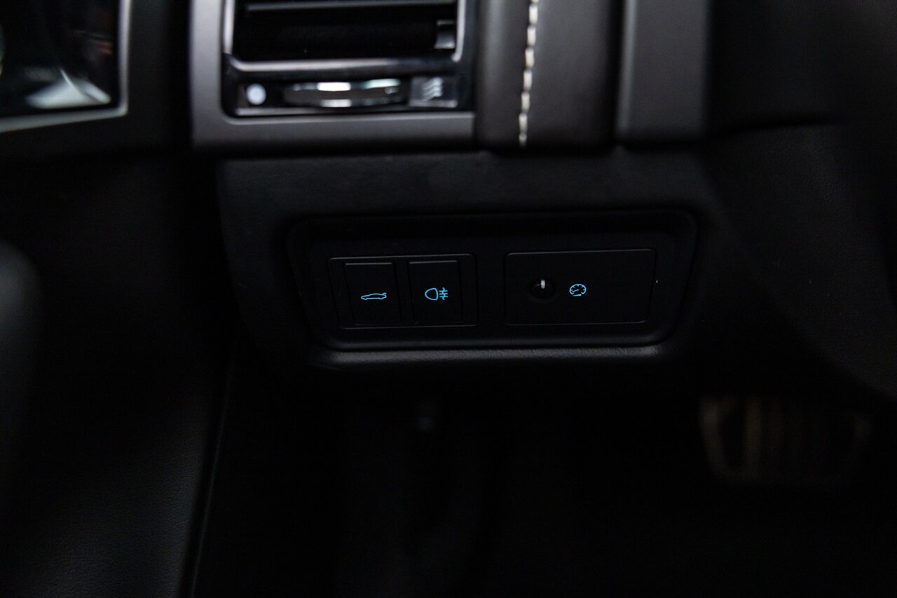2016 Jaguar F-TYPE R   - Photo 26 - Springfield, MO 65802