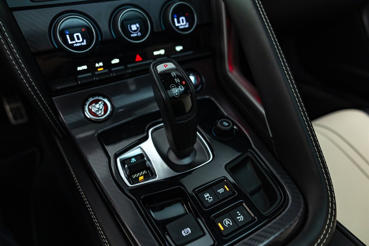 2016 Jaguar F-TYPE R   - Photo 24 - Springfield, MO 65802