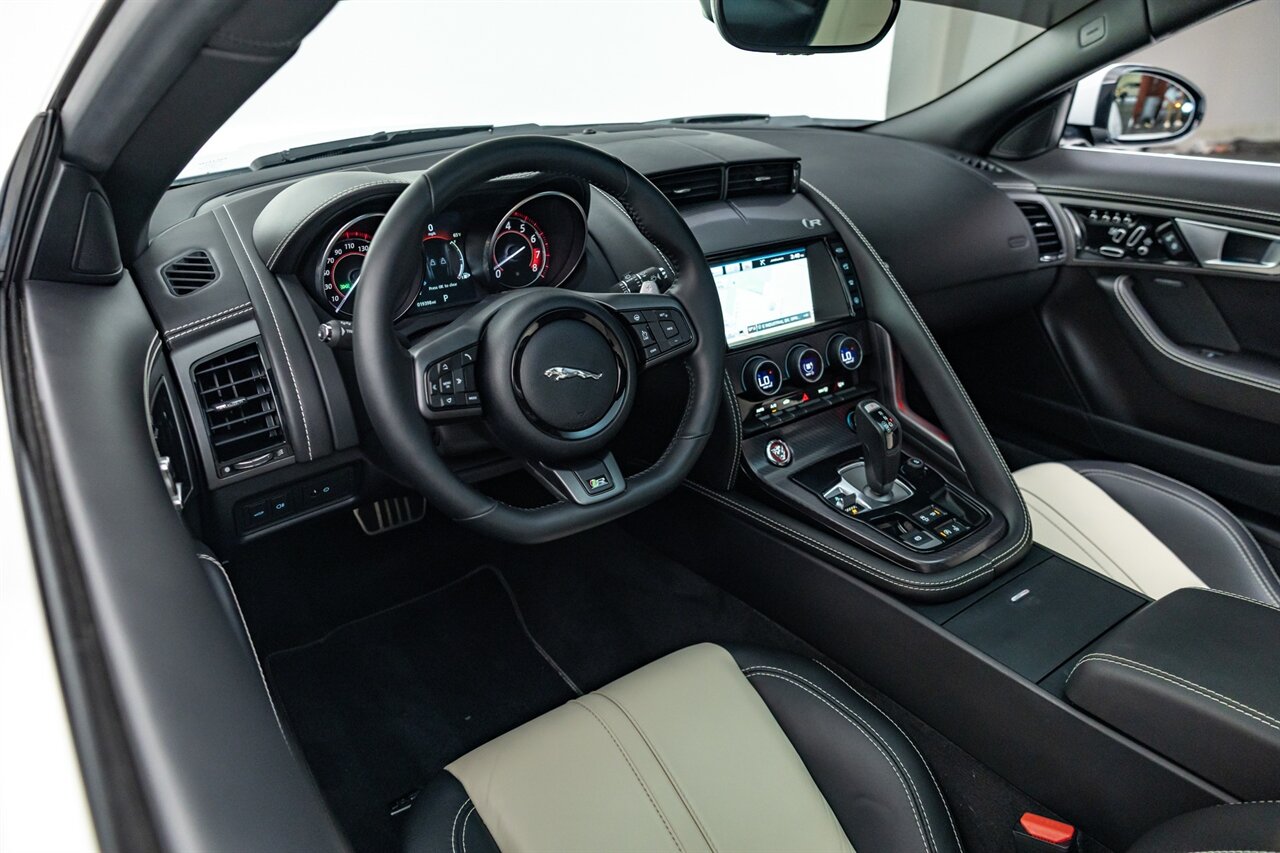 2016 Jaguar F-TYPE R   - Photo 27 - Springfield, MO 65802