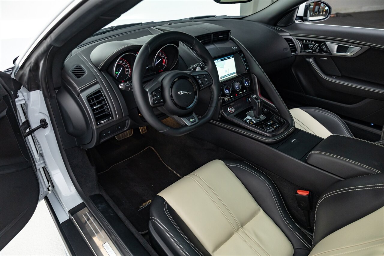 2016 Jaguar F-TYPE R   - Photo 28 - Springfield, MO 65802