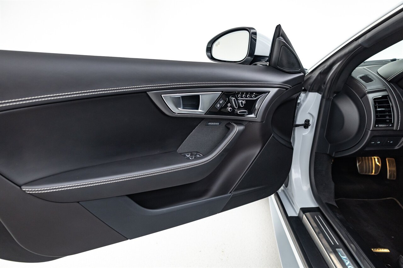 2016 Jaguar F-TYPE R   - Photo 29 - Springfield, MO 65802