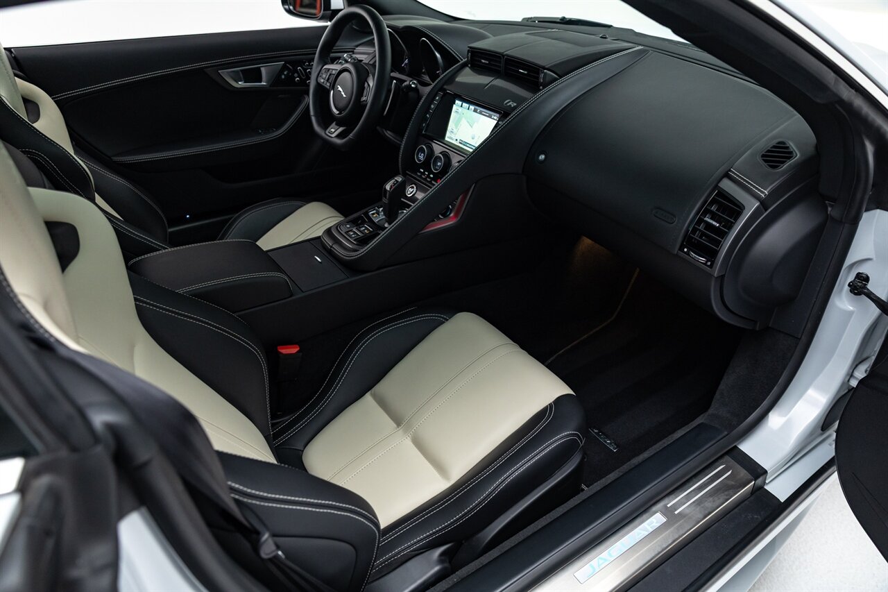 2016 Jaguar F-TYPE R   - Photo 34 - Springfield, MO 65802