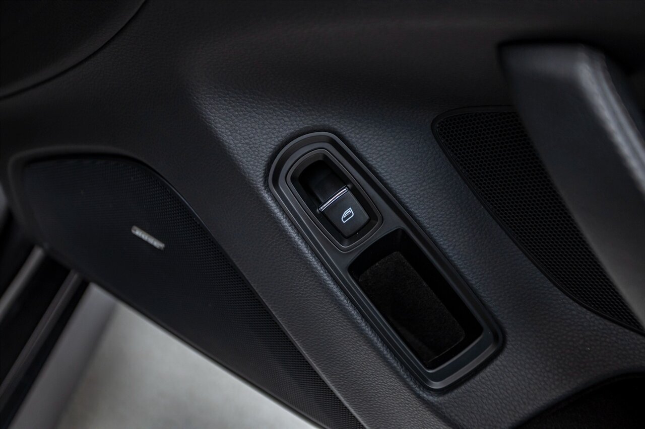 2010 Porsche Panamera 4S - Photo 39 - Springfield, MO 65802