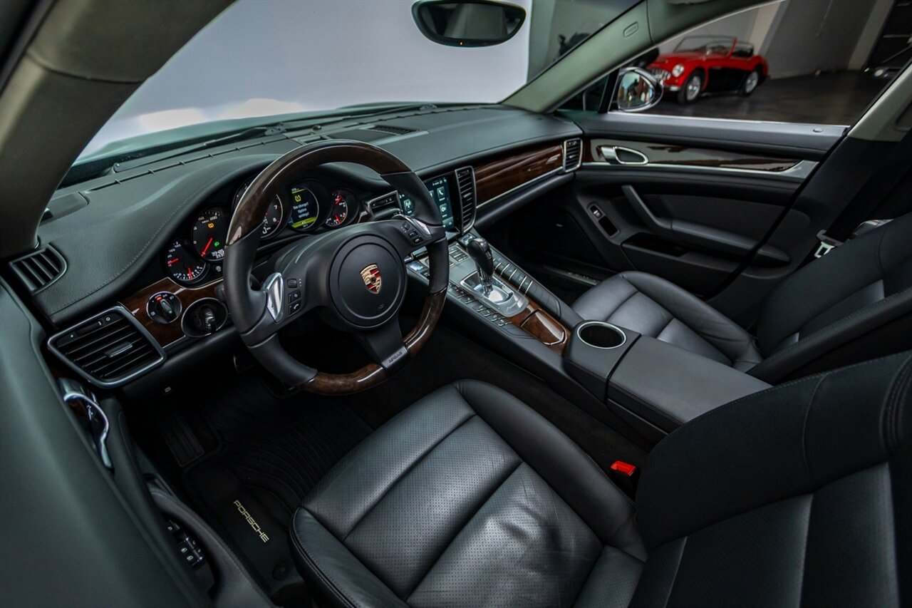 2010 Porsche Panamera 4S - Photo 49 - Springfield, MO 65802