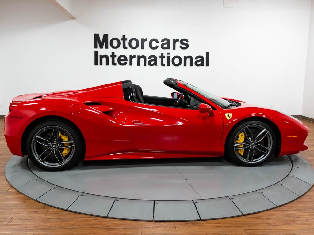 2017 Ferrari 488 Spider   - Photo 6 - Springfield, MO 65802