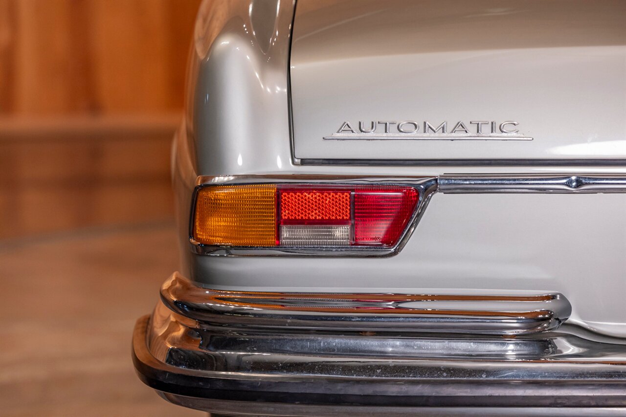 1971 Mercedes-Benz 280SE 3.5 - Photo 39 - Springfield, MO 65802