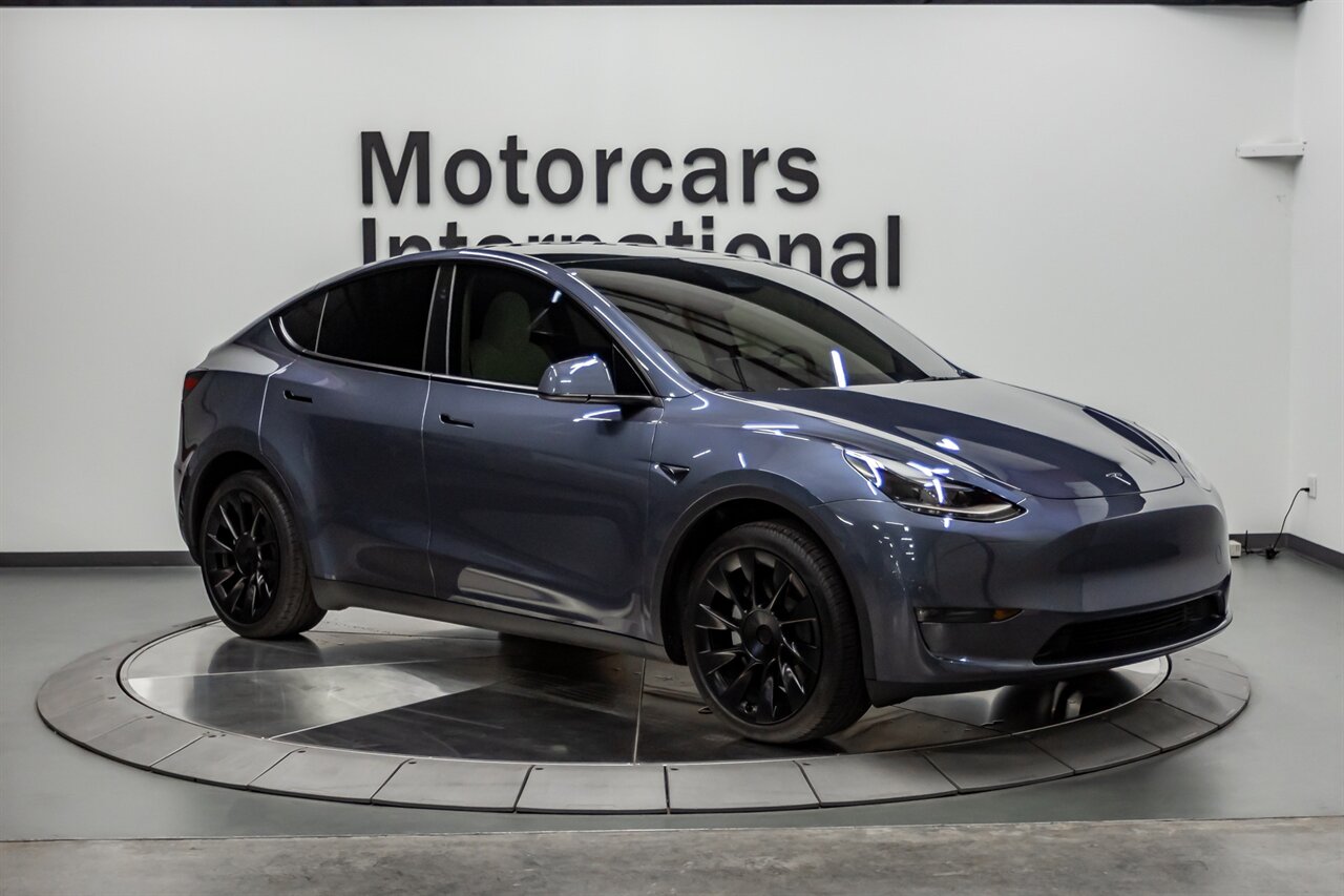 2023 Tesla Model Y   - Photo 8 - Springfield, MO 65802