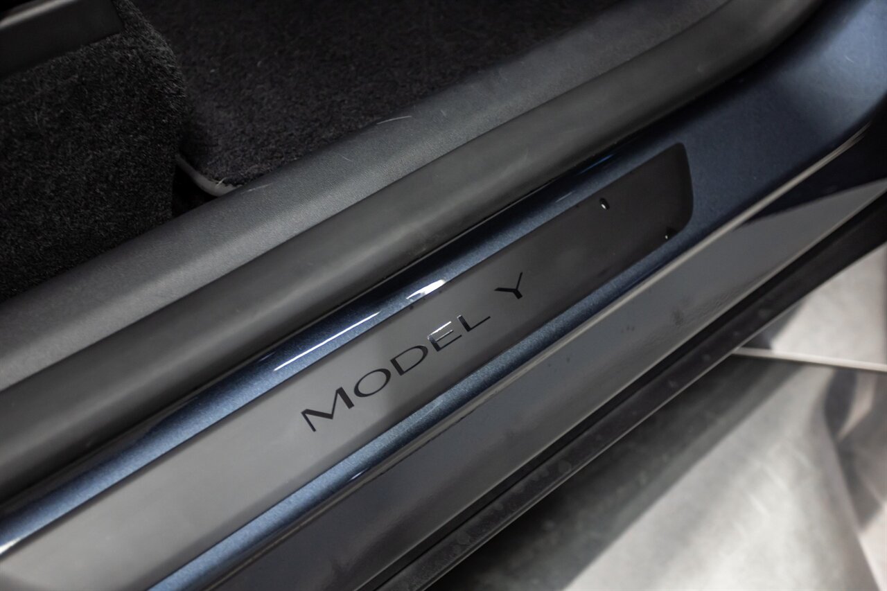 2023 Tesla Model Y   - Photo 48 - Springfield, MO 65802