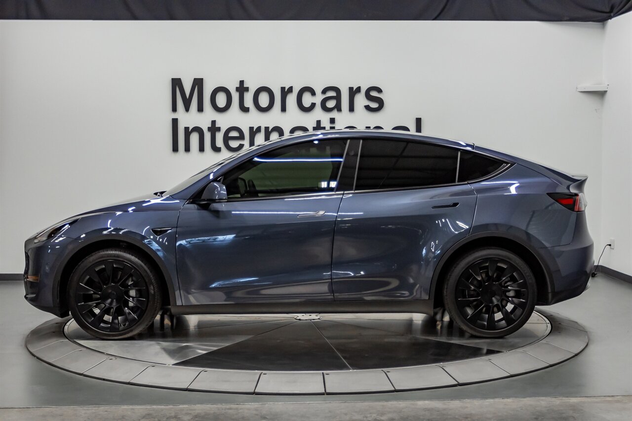 2023 Tesla Model Y   - Photo 3 - Springfield, MO 65802