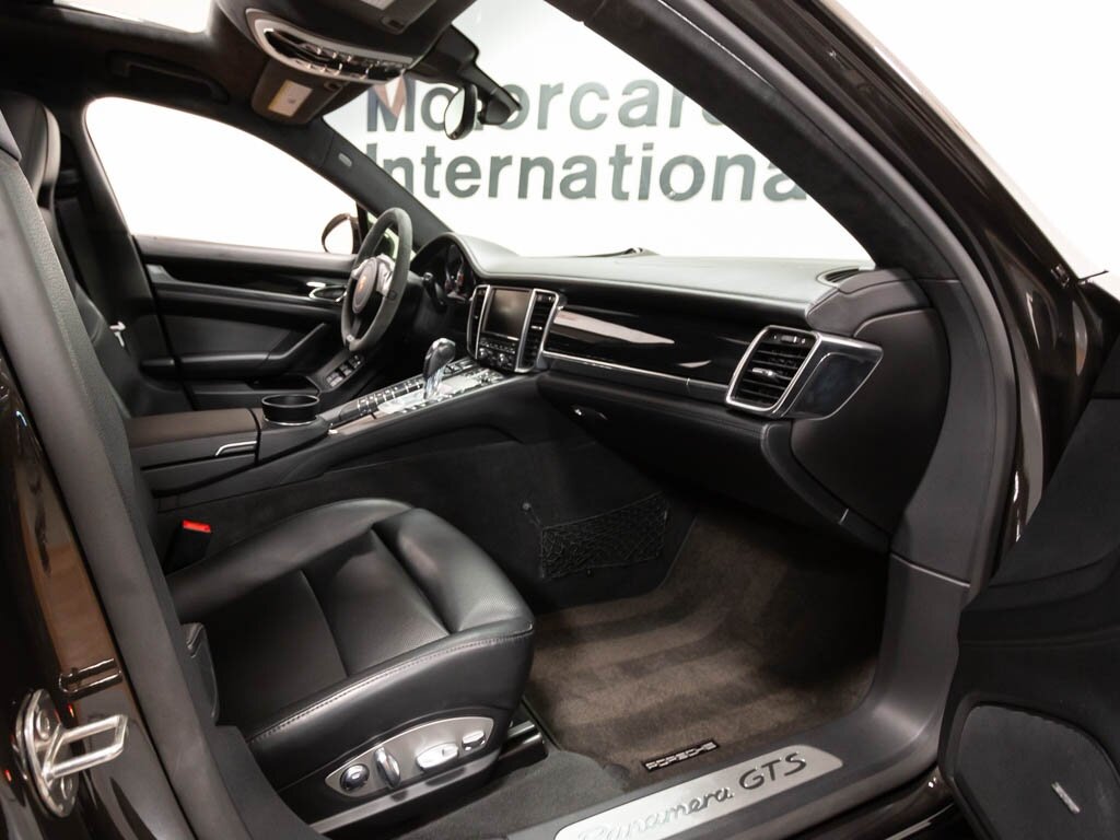 2013 Porsche Panamera GTS   - Photo 18 - Springfield, MO 65802