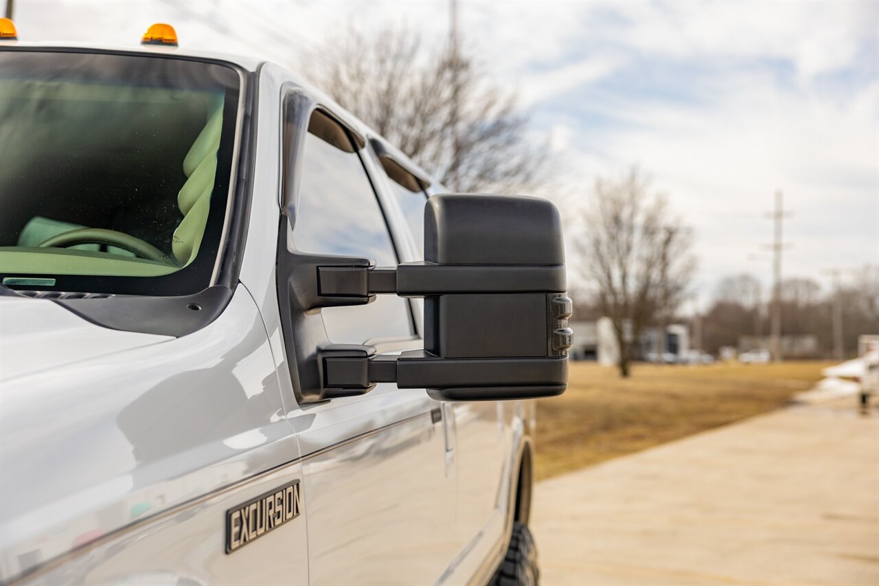 2000 Ford Excursion Limited   - Photo 16 - Springfield, MO 65802