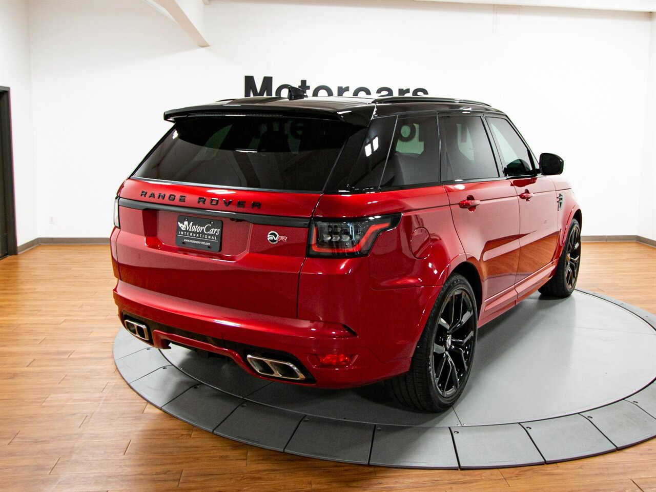 2020 Land Rover Range Rover Sport SVR   - Photo 10 - Springfield, MO 65802