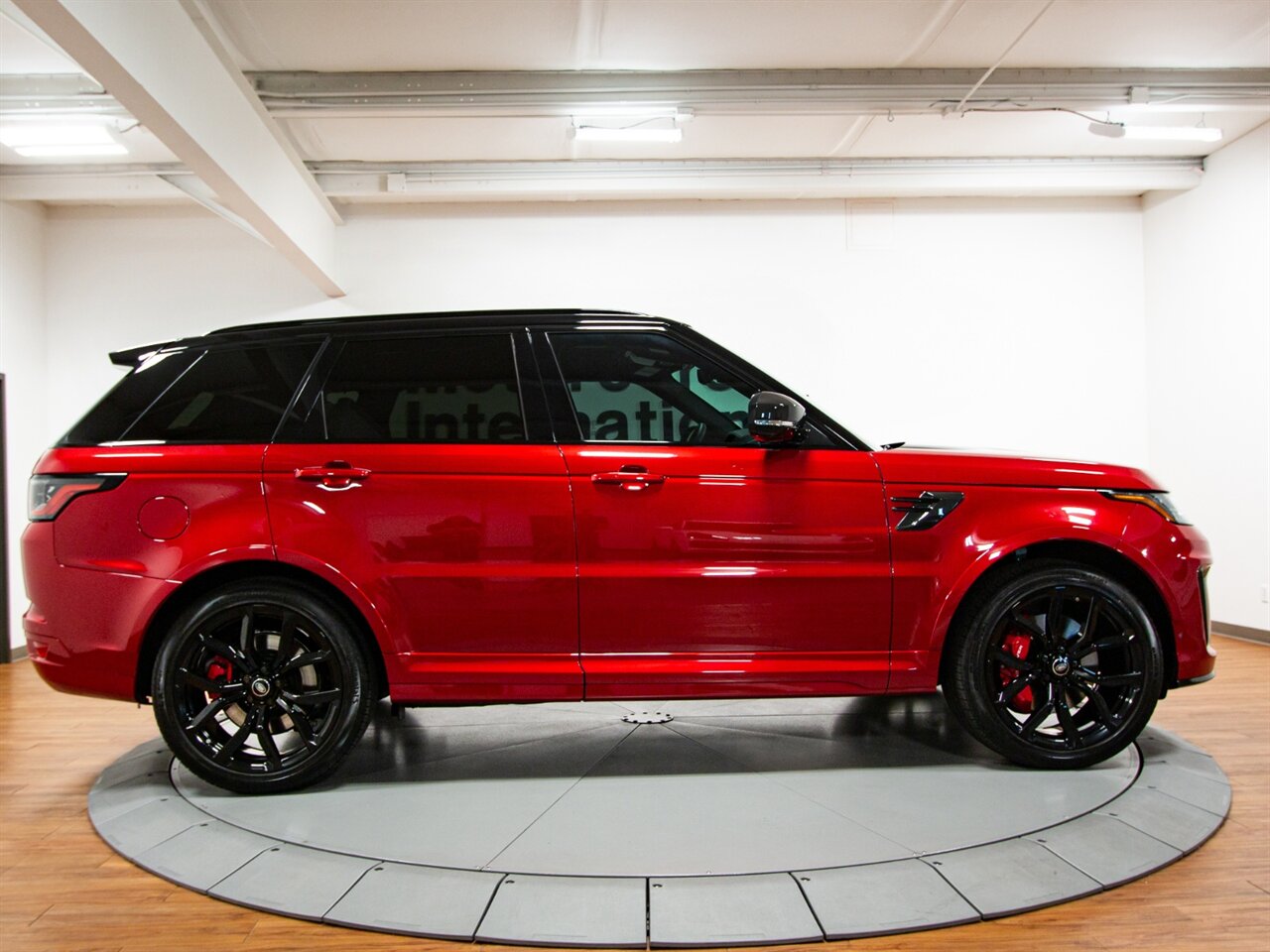 2020 Land Rover Range Rover Sport SVR   - Photo 16 - Springfield, MO 65802