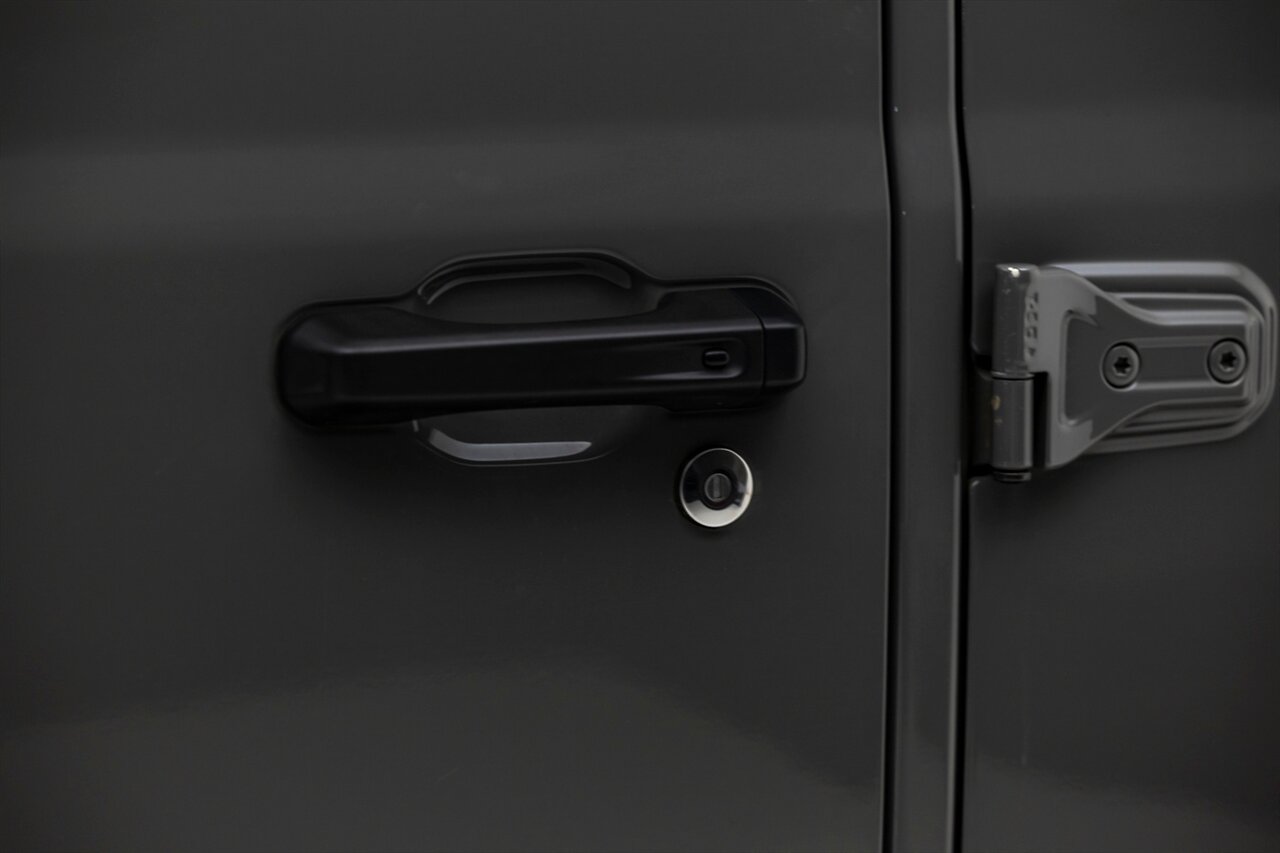 2022 Jeep Wrangler Unlimited Rubicon 392   - Photo 17 - Springfield, MO 65802