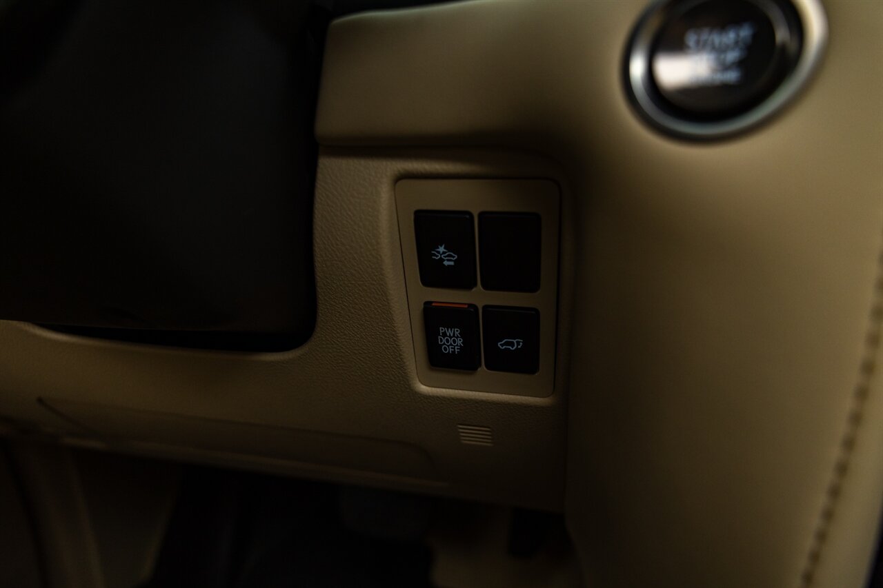 2021 Lexus LX 570 Two-Row   - Photo 59 - Springfield, MO 65802