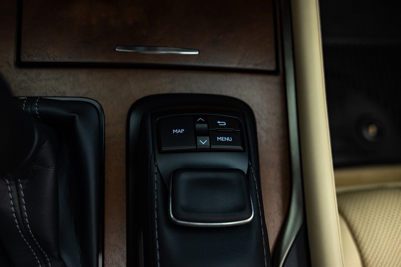 2021 Lexus LX 570 Two-Row   - Photo 61 - Springfield, MO 65802