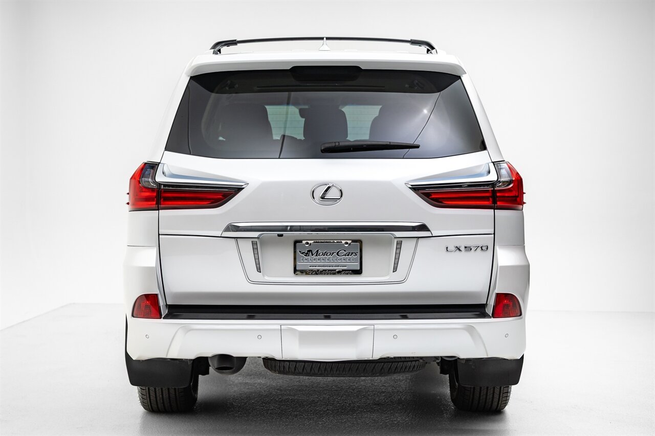 2021 Lexus LX 570 Two-Row   - Photo 16 - Springfield, MO 65802