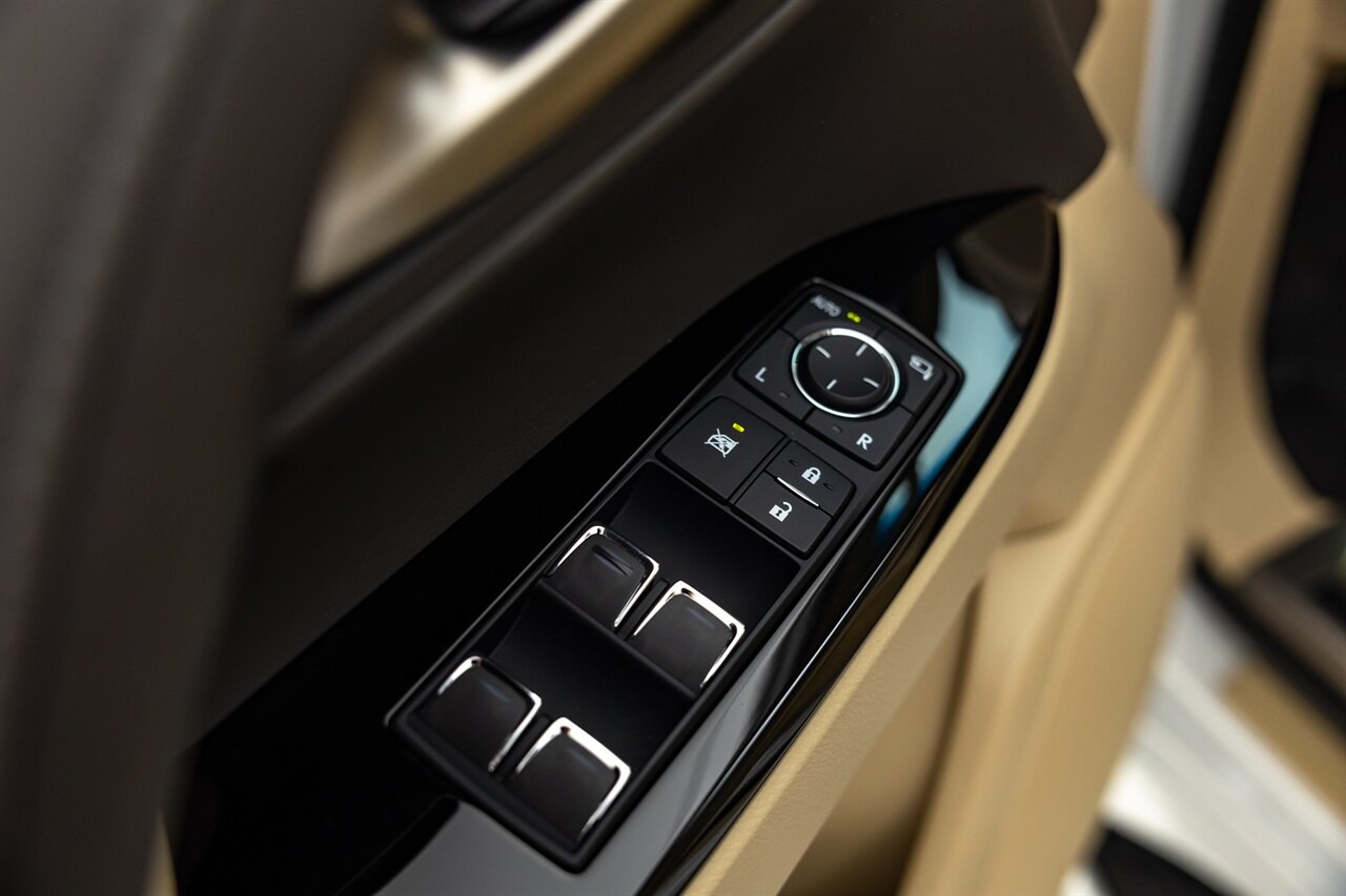 2021 Lexus LX 570 Two-Row   - Photo 45 - Springfield, MO 65802