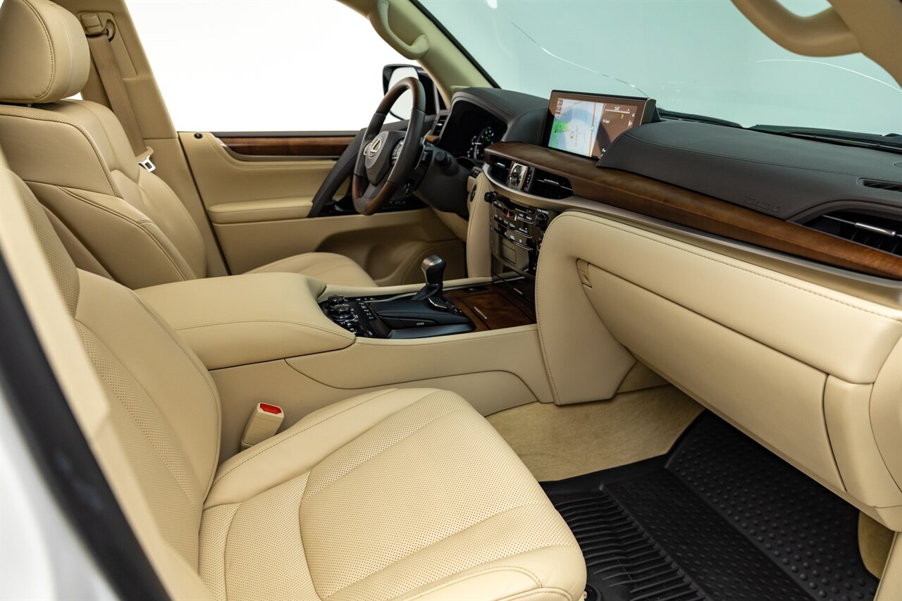 2021 Lexus LX 570 Two-Row   - Photo 30 - Springfield, MO 65802