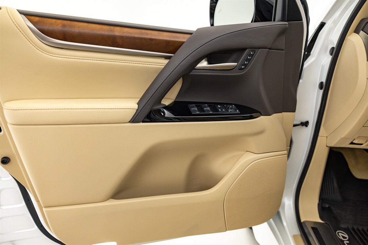 2021 Lexus LX 570 Two-Row   - Photo 43 - Springfield, MO 65802