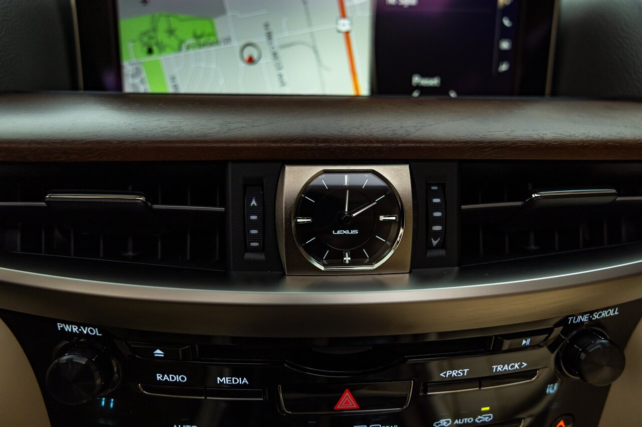 2021 Lexus LX 570 Two-Row   - Photo 57 - Springfield, MO 65802