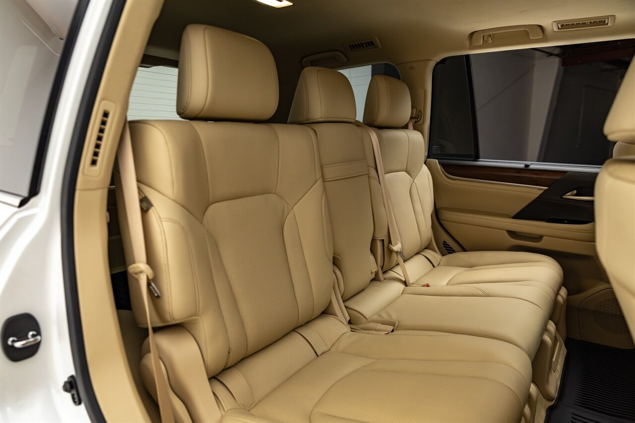 2021 Lexus LX 570 Two-Row   - Photo 28 - Springfield, MO 65802