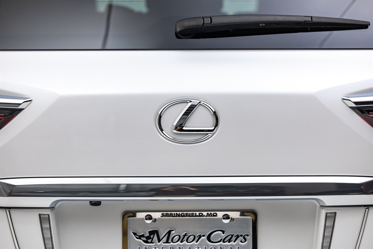 2021 Lexus LX 570 Two-Row   - Photo 18 - Springfield, MO 65802