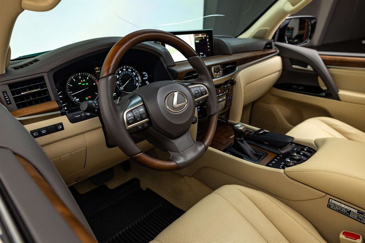 2021 Lexus LX 570 Two-Row   - Photo 41 - Springfield, MO 65802