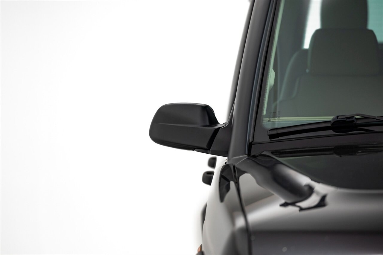 2002 Land Rover Discovery Series II SE   - Photo 5 - Springfield, MO 65802