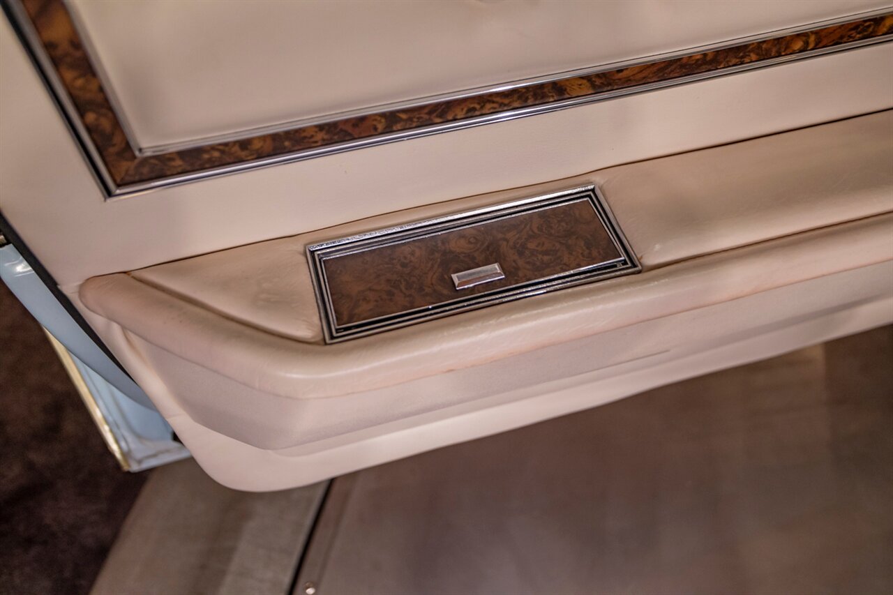 1976 Ford Thunderbird - Photo 62 - Springfield, MO 65802