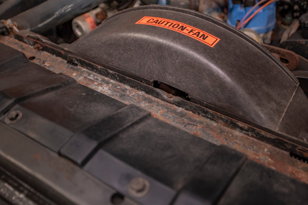 1976 Ford Thunderbird - Photo 102 - Springfield, MO 65802