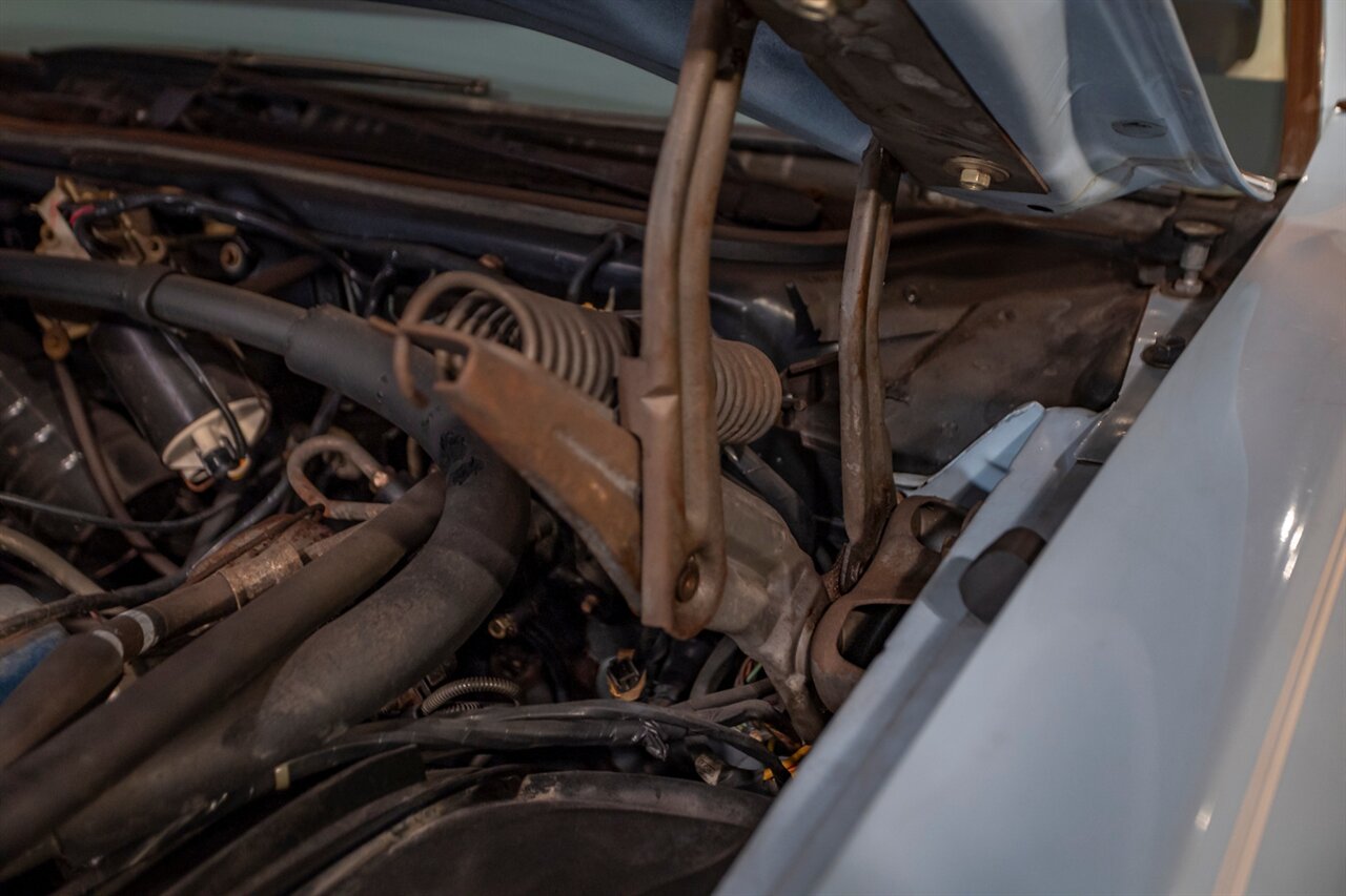 1976 Ford Thunderbird - Photo 100 - Springfield, MO 65802