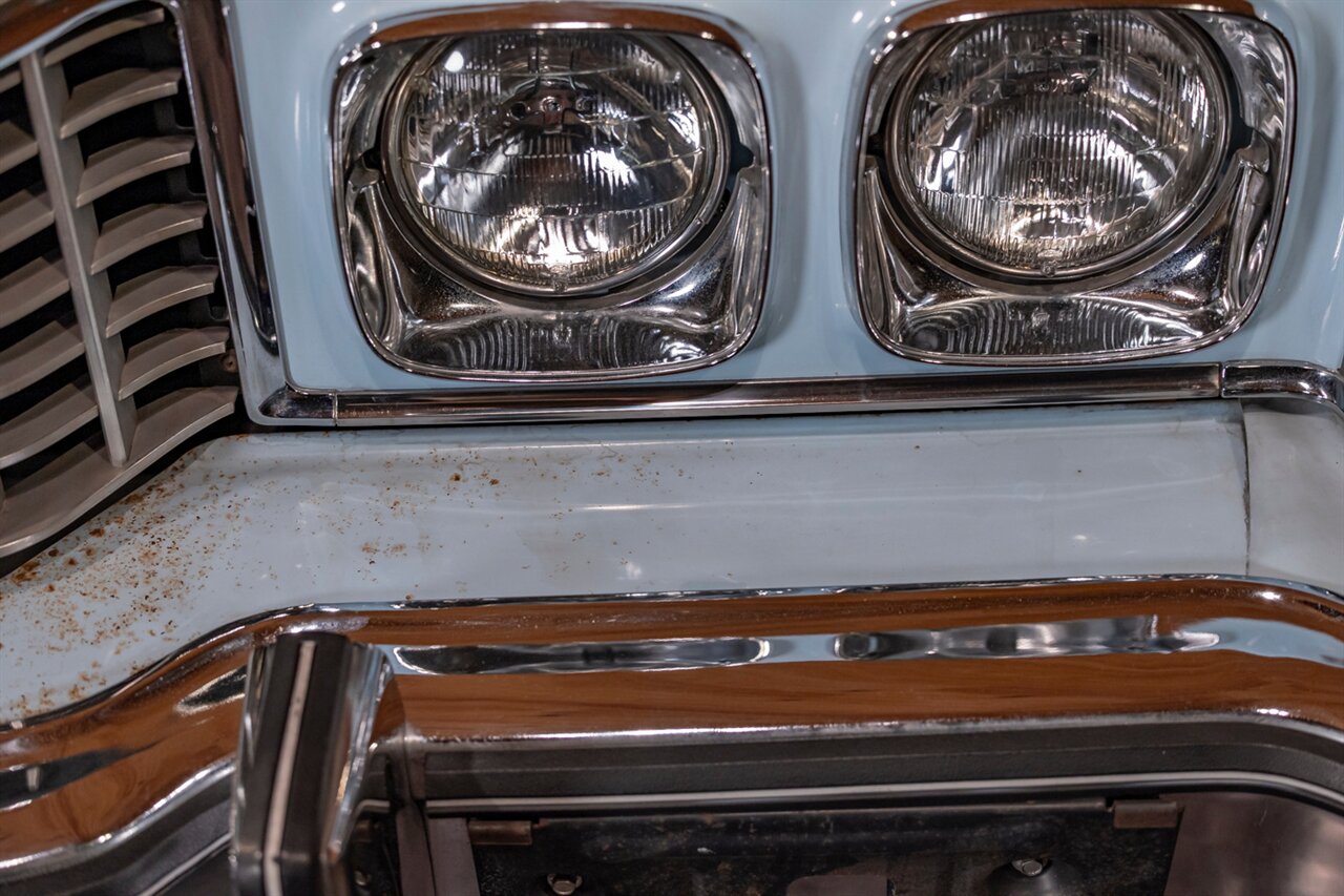 1976 Ford Thunderbird - Photo 17 - Springfield, MO 65802