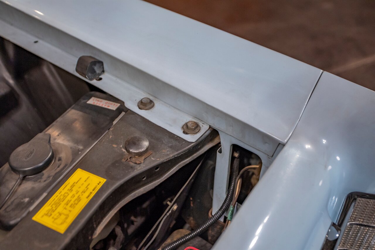 1976 Ford Thunderbird - Photo 98 - Springfield, MO 65802