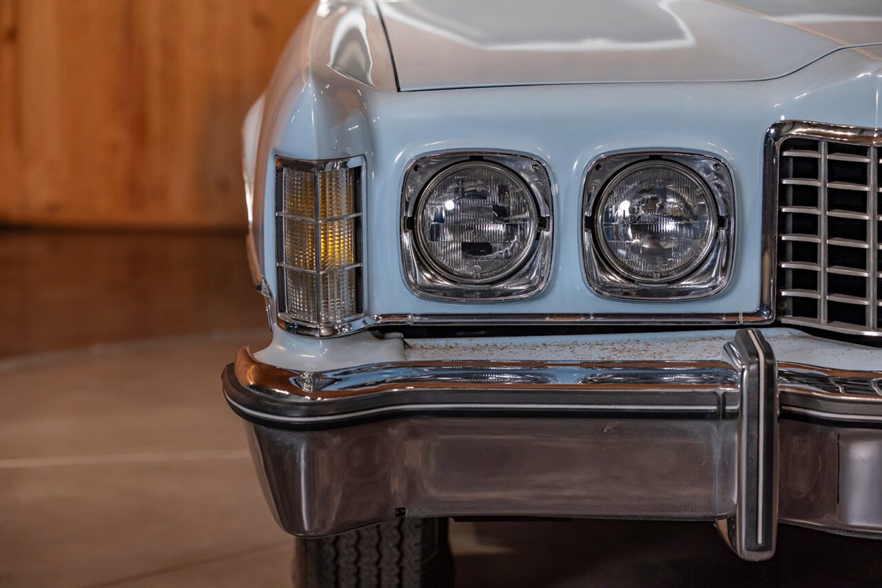 1976 Ford Thunderbird - Photo 10 - Springfield, MO 65802