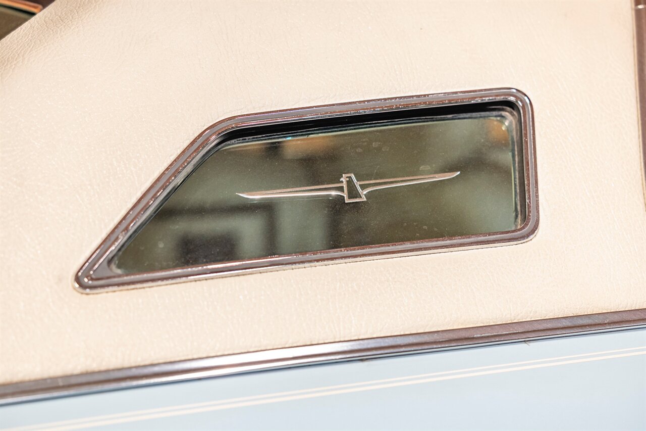 1976 Ford Thunderbird - Photo 41 - Springfield, MO 65802