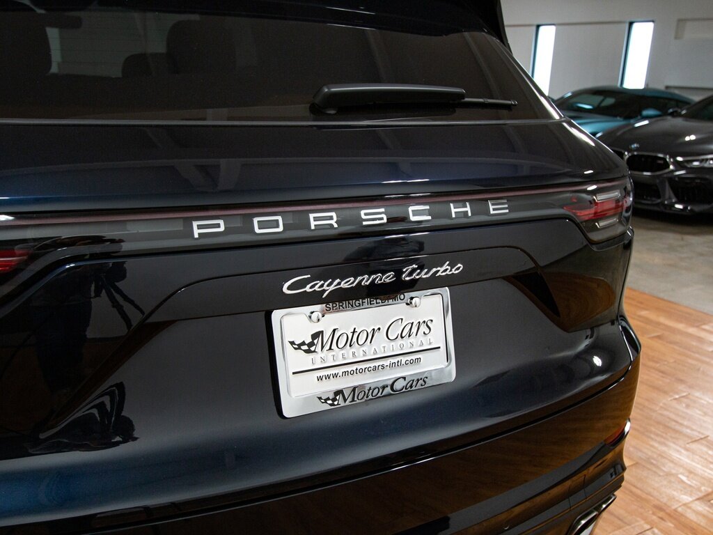 2020 Porsche Cayenne Turbo   - Photo 10 - Springfield, MO 65802