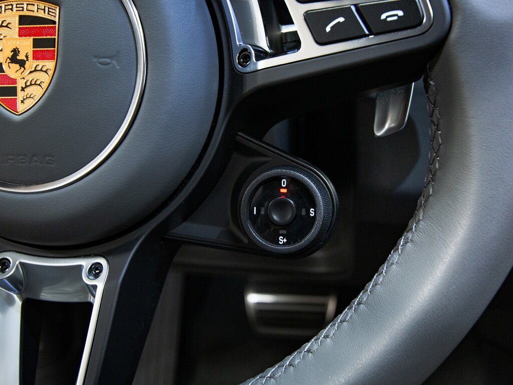 2020 Porsche Cayenne Turbo   - Photo 29 - Springfield, MO 65802