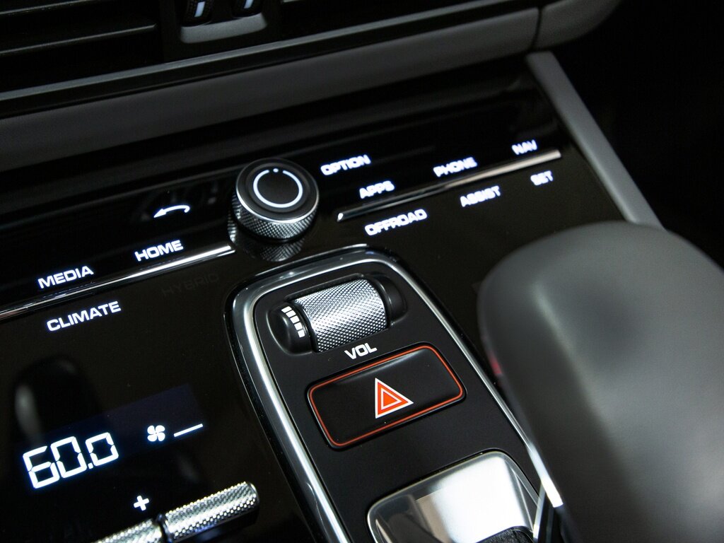 2020 Porsche Cayenne Turbo   - Photo 35 - Springfield, MO 65802