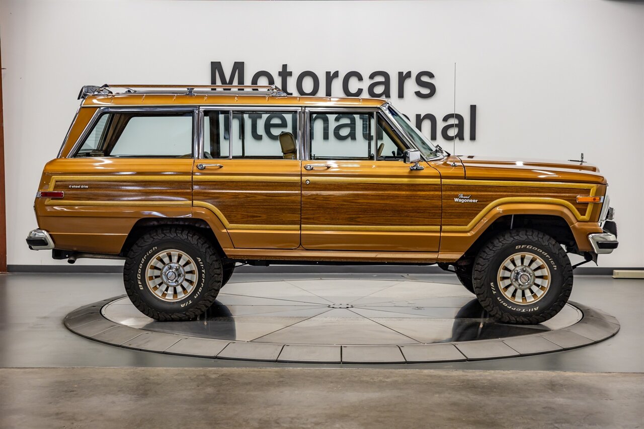 1986 Jeep Grand Wagoneer   - Photo 7 - Springfield, MO 65802