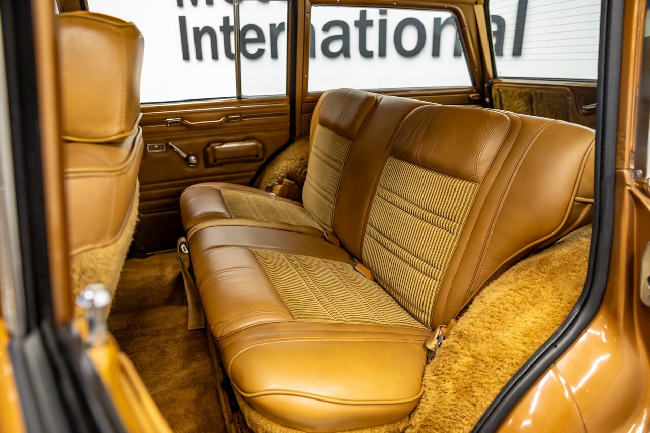1986 Jeep Grand Wagoneer   - Photo 48 - Springfield, MO 65802